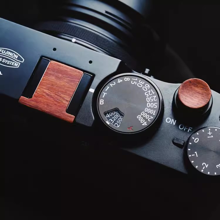 Drewniany drewniany przycisk i – Fujifilm Camera X-T30 Ii recenzja i cena